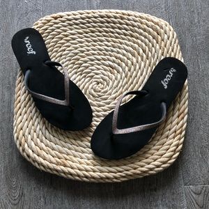 Reef glitter flip flops 9